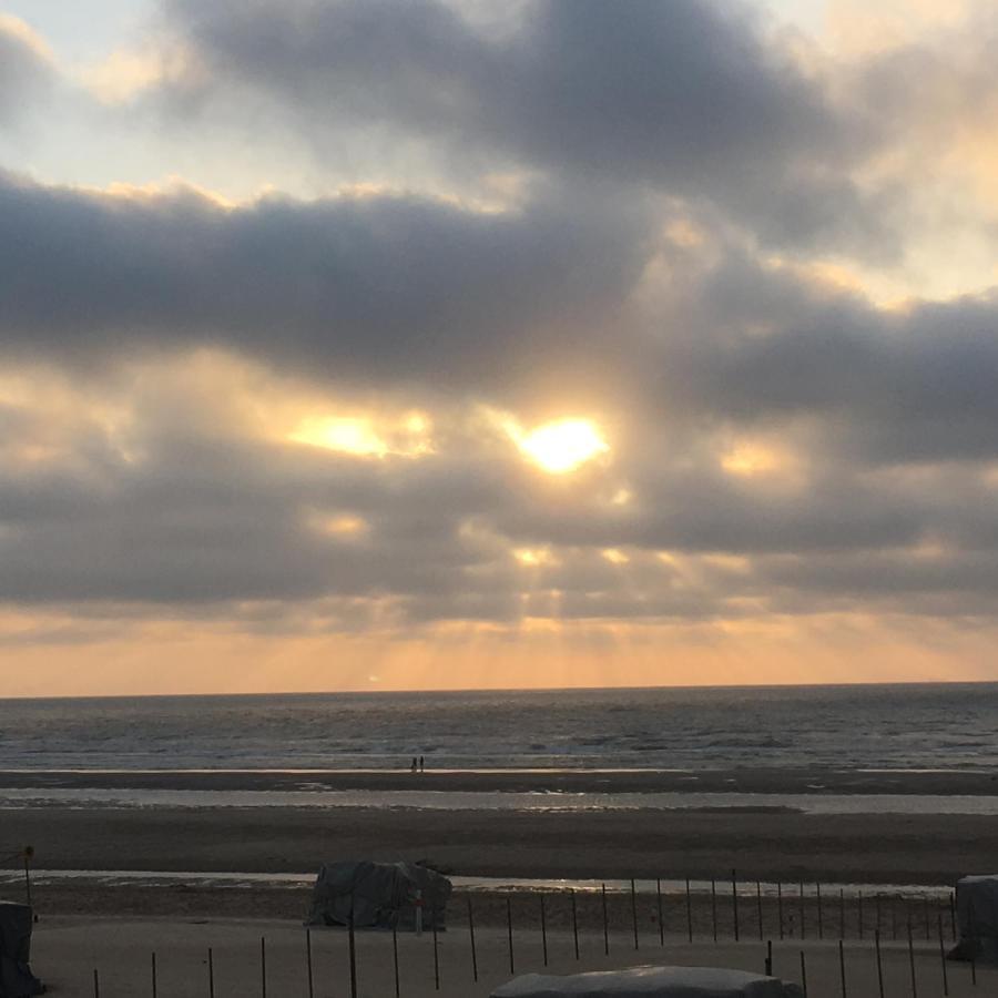 Knus Appartement Met Zicht Op Zeepolder De Haan Esterno foto